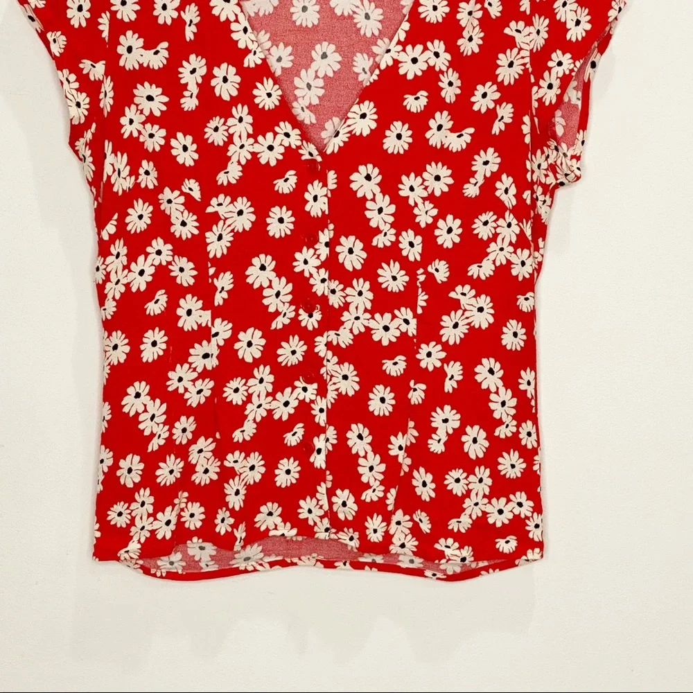 Reformation Bella Oopsie Daisy Red V-Neck Button - Picture 6 of 14